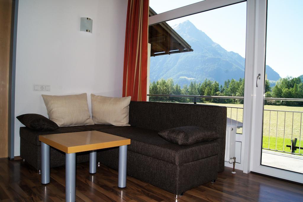 Apartments Bauernhof Dismasn Hof Längenfeld Pokój zdjęcie
